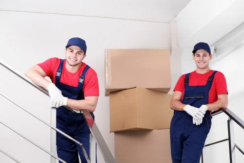 Reliable man and van company serving Holland Park area