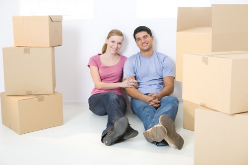 Practical storage solution for movers and renovators in Holland Park
