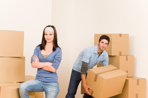 Local movers handling access challenges in a Holland Park property