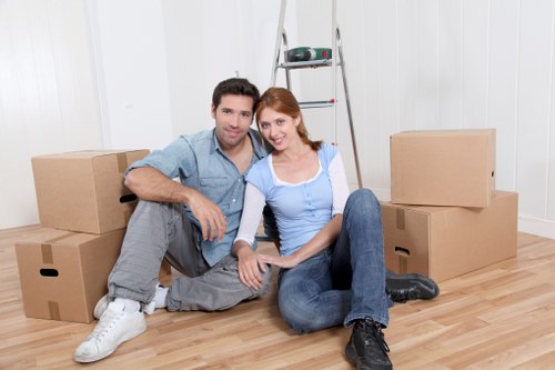 Local moving support for Holland Park residential relocation