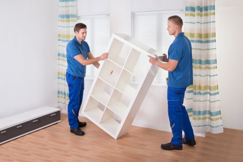 Labelled moving boxes and careful organisation during packing