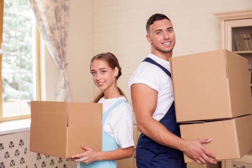 Booking and payment terms document for a moving service